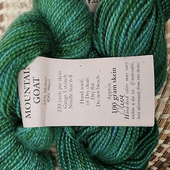 Mountain Colors Mountain Goat Olive Handpainted Mohair Blend Yarn - Picture 4 of 4